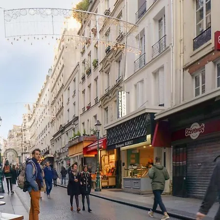 La De Chatelet Apartment