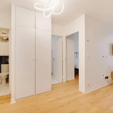 La De Chatelet Apartment *